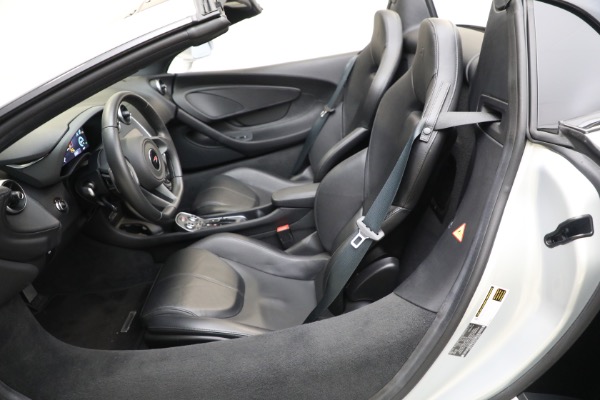 Used 2018 McLaren 570S Spider for sale $173,900 at Bentley Greenwich in Greenwich CT 06830 24