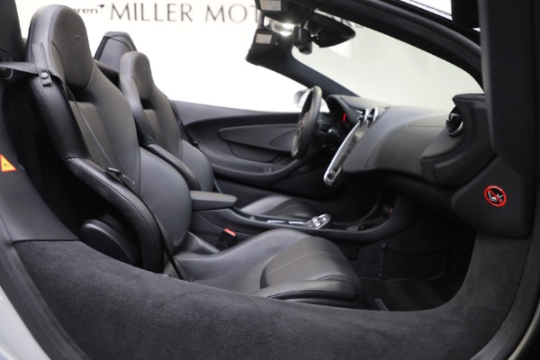 Used 2018 McLaren 570S Spider for sale $162,900 at Bentley Greenwich in Greenwich CT 06830 27