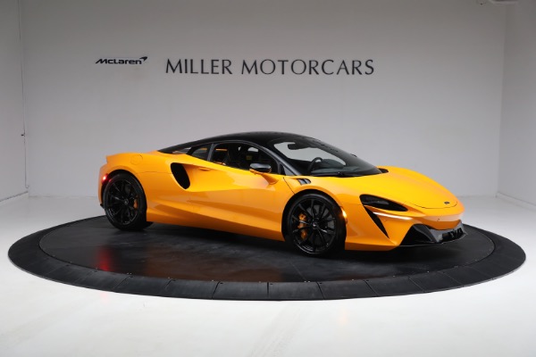 New 2024 McLaren Artura Performance for sale $278,233 at Bentley Greenwich in Greenwich CT 06830 13