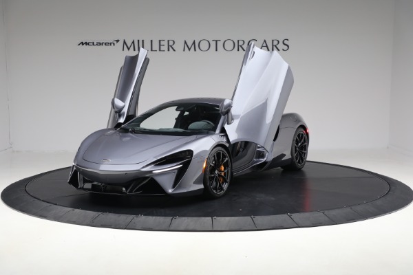 Used 2024 McLaren Artura Performance for sale $185,900 at Bentley Greenwich in Greenwich CT 06830 14