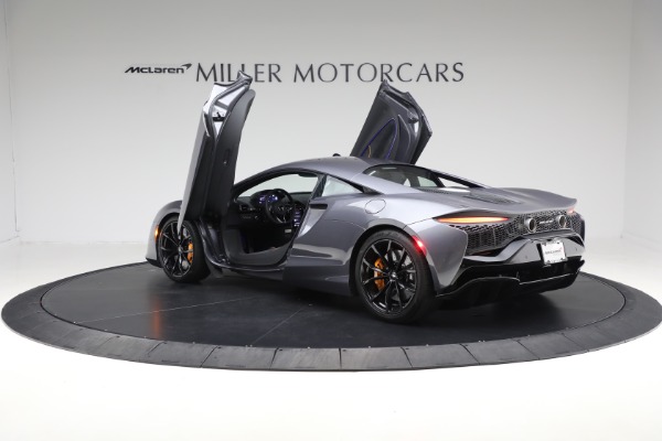 Used 2024 McLaren Artura Performance for sale $185,900 at Bentley Greenwich in Greenwich CT 06830 16