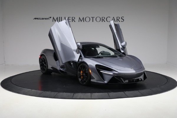 Used 2024 McLaren Artura Performance for sale $185,900 at Bentley Greenwich in Greenwich CT 06830 20