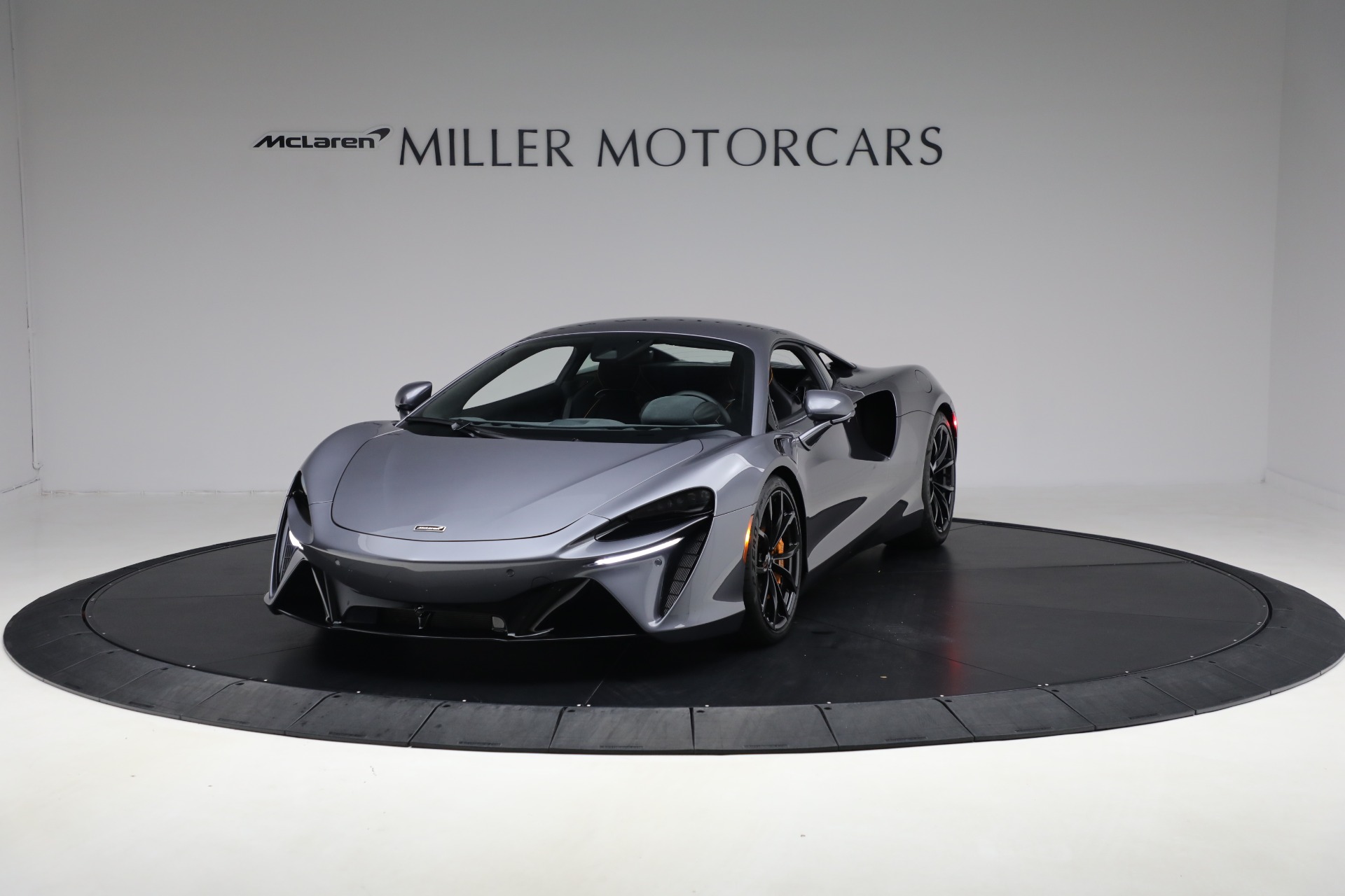 Used 2024 McLaren Artura Performance for sale $185,900 at Bentley Greenwich in Greenwich CT 06830 1