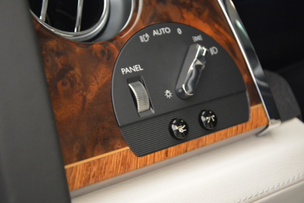 Used 2013 Rolls-Royce Ghost for sale Sold at Bentley Greenwich in Greenwich CT 06830 27