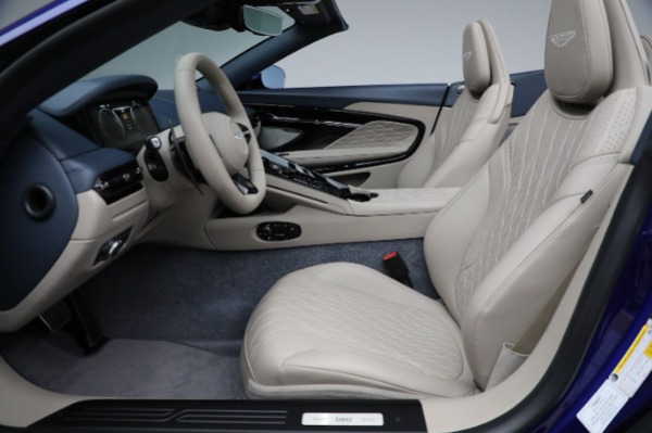 New 2024 Aston Martin DB12 Volante for sale $338,100 at Bentley Greenwich in Greenwich CT 06830 20