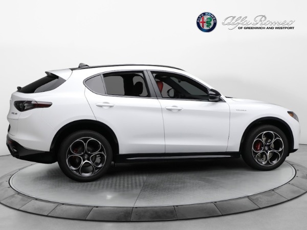 New 2024 Alfa Romeo Stelvio Veloce for sale $57,395 at Bentley Greenwich in Greenwich CT 06830 14