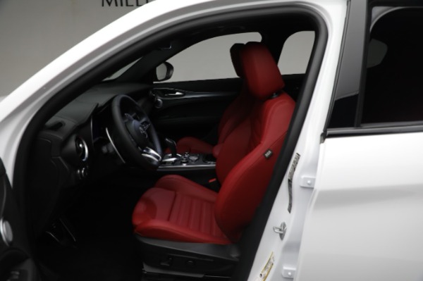New 2024 Alfa Romeo Stelvio Veloce for sale Sold at Bentley Greenwich in Greenwich CT 06830 21