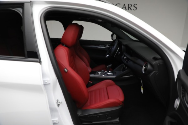 New 2024 Alfa Romeo Stelvio Veloce for sale Sold at Bentley Greenwich in Greenwich CT 06830 22
