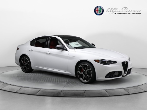 New 2024 Alfa Romeo Giulia Veloce for sale Sold at Bentley Greenwich in Greenwich CT 06830 17