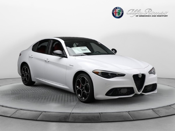 New 2024 Alfa Romeo Giulia Veloce for sale $55,985 at Bentley Greenwich in Greenwich CT 06830 18