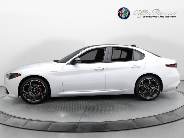 New 2024 Alfa Romeo Giulia Veloce for sale $55,985 at Bentley Greenwich in Greenwich CT 06830 7