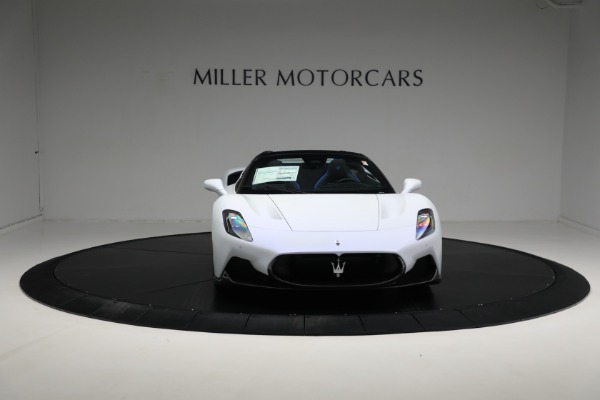 New 2023 Maserati MC20 Cielo for sale $332,095 at Bentley Greenwich in Greenwich CT 06830 21