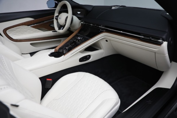New 2024 Aston Martin DB12 Volante for sale $333,100 at Bentley Greenwich in Greenwich CT 06830 26