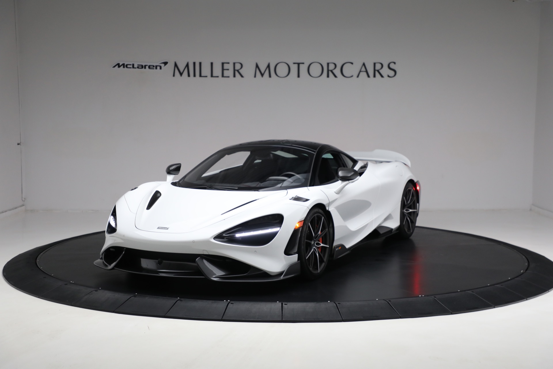 Used 2021 McLaren 765LT for sale Sold at Bentley Greenwich in Greenwich CT 06830 1
