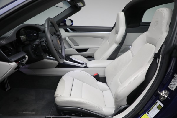 Used 2021 Porsche 911 Targa 4S for sale Sold at Bentley Greenwich in Greenwich CT 06830 20