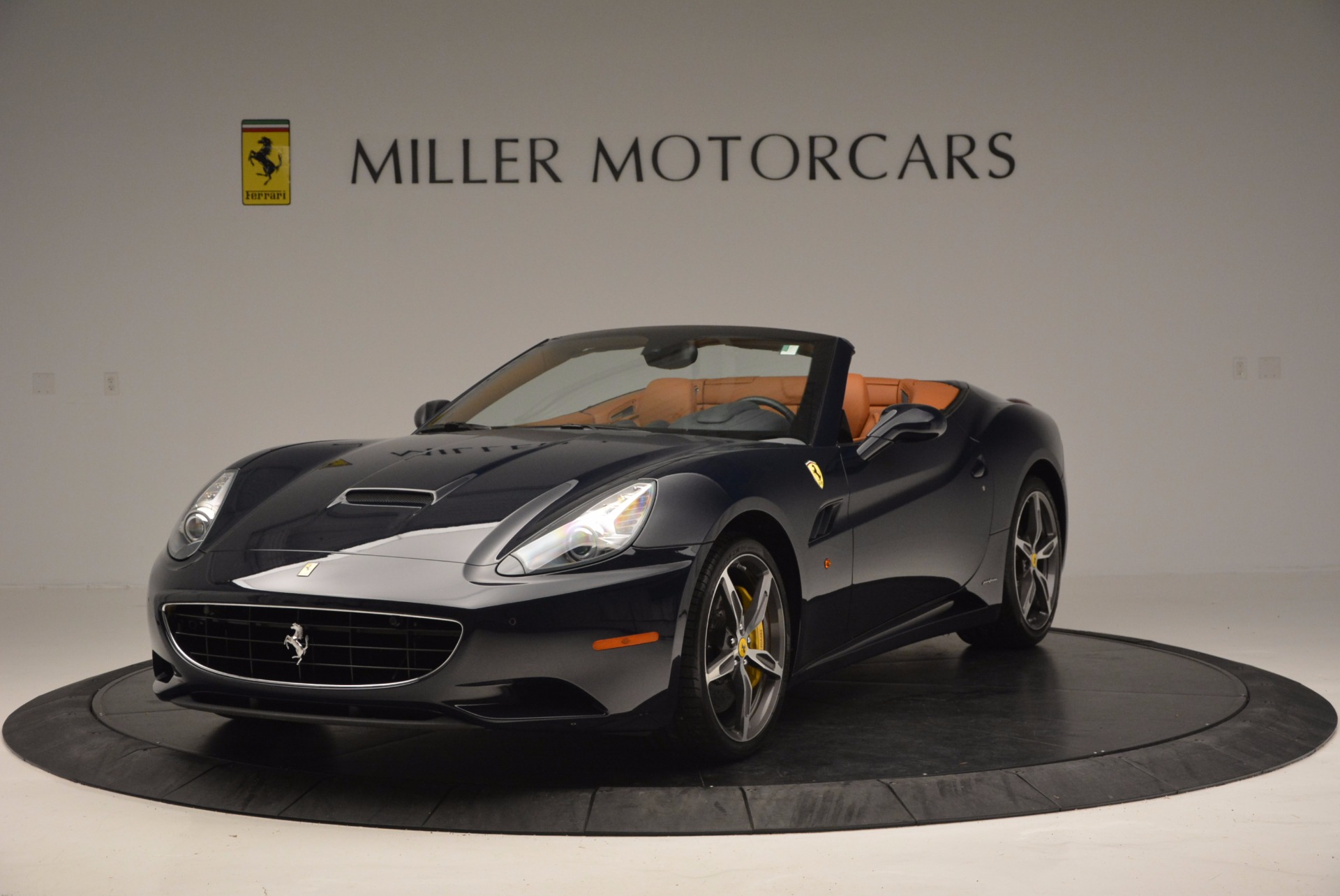 Used 2013 Ferrari California 30 for sale Sold at Bentley Greenwich in Greenwich CT 06830 1