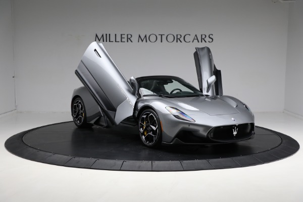 New 2023 Maserati MC20 Cielo for sale Sold at Bentley Greenwich in Greenwich CT 06830 24