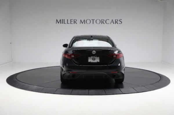 Used 2021 Alfa Romeo Giulia Ti Sport for sale Sold at Bentley Greenwich in Greenwich CT 06830 10
