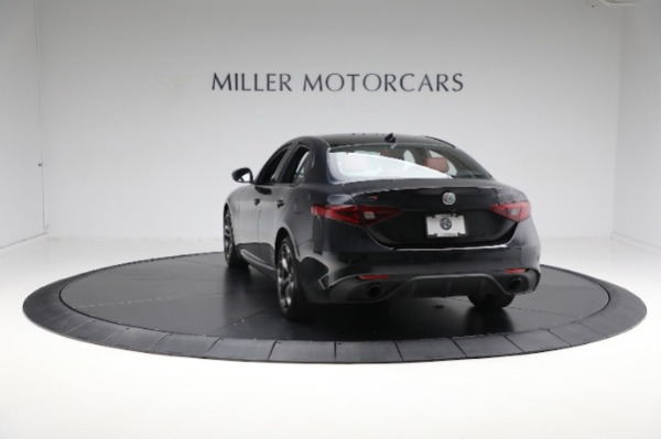 Used 2021 Alfa Romeo Giulia Ti Sport for sale Sold at Bentley Greenwich in Greenwich CT 06830 9