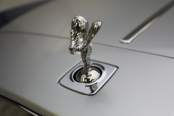 Used 2014 Rolls-Royce Wraith for sale Call for price at Bentley Greenwich in Greenwich CT 06830 25