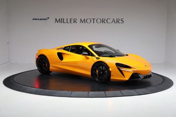 New 2024 McLaren Artura for sale $276,833 at Bentley Greenwich in Greenwich CT 06830 10