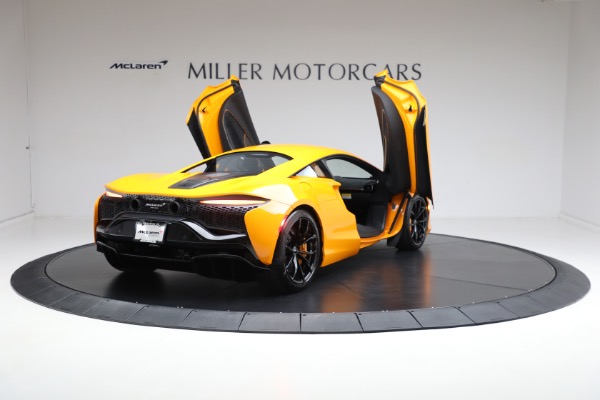 New 2024 McLaren Artura for sale Sold at Bentley Greenwich in Greenwich CT 06830 17