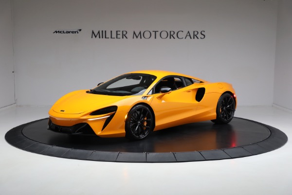 New 2024 McLaren Artura for sale $276,833 at Bentley Greenwich in Greenwich CT 06830 2
