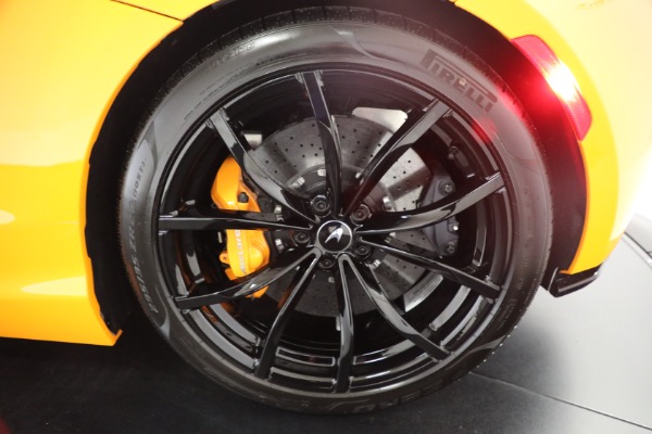 New 2024 McLaren Artura for sale Sold at Bentley Greenwich in Greenwich CT 06830 21