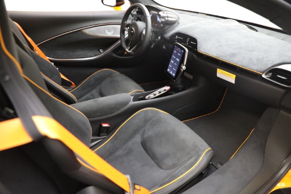 New 2024 McLaren Artura for sale Sold at Bentley Greenwich in Greenwich CT 06830 22