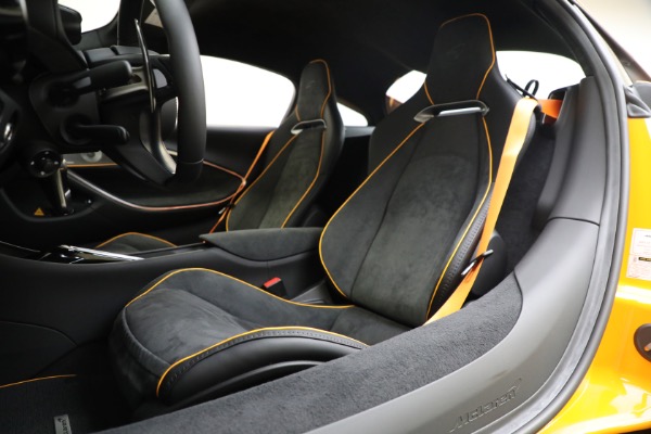 New 2024 McLaren Artura for sale Sold at Bentley Greenwich in Greenwich CT 06830 27