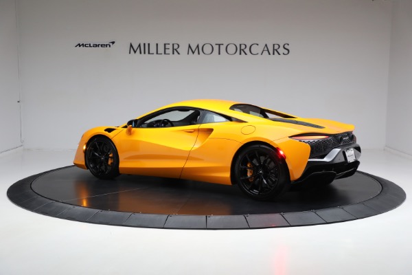New 2024 McLaren Artura for sale $276,833 at Bentley Greenwich in Greenwich CT 06830 4