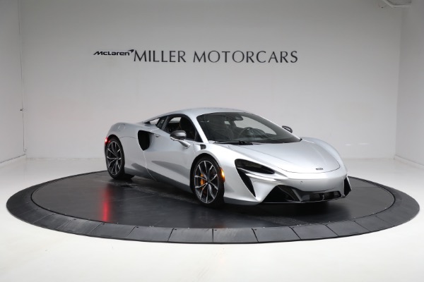 New 2024 McLaren Artura TechLux for sale Sold at Bentley Greenwich in Greenwich CT 06830 11