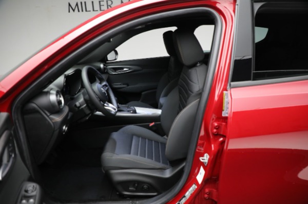 New 2024 Alfa Romeo Tonale Ti for sale Sold at Bentley Greenwich in Greenwich CT 06830 27