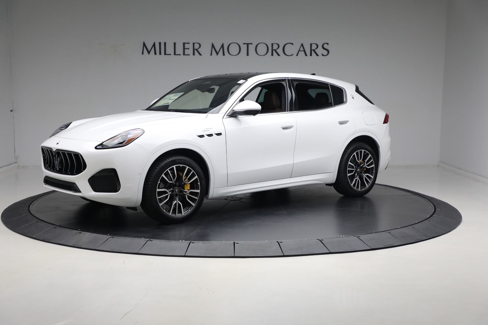 New 2024 Maserati Grecale GT for sale Sold at Bentley Greenwich in Greenwich CT 06830 1