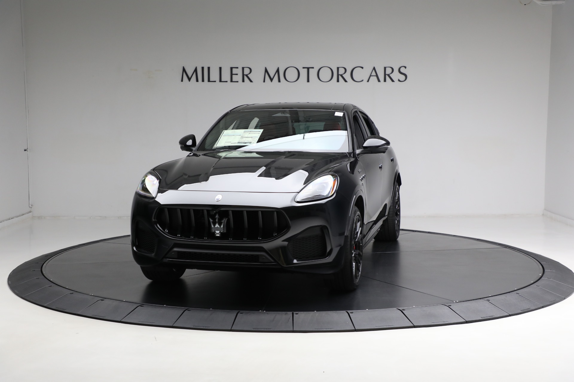 New 2024 Maserati Grecale Modena for sale $89,415 at Bentley Greenwich in Greenwich CT 06830 1