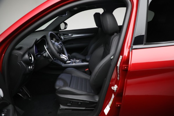 New 2024 Alfa Romeo Stelvio Veloce for sale Sold at Bentley Greenwich in Greenwich CT 06830 20