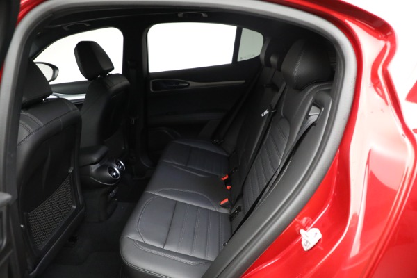 New 2024 Alfa Romeo Stelvio Veloce for sale Sold at Bentley Greenwich in Greenwich CT 06830 25