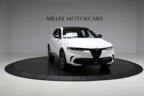 New 2024 Alfa Romeo Tonale Veloce for sale Sold at Bentley Greenwich in Greenwich CT 06830 22
