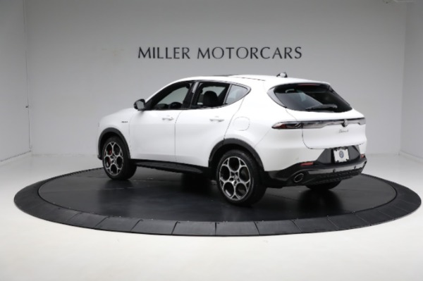 New 2024 Alfa Romeo Tonale Veloce for sale Sold at Bentley Greenwich in Greenwich CT 06830 7