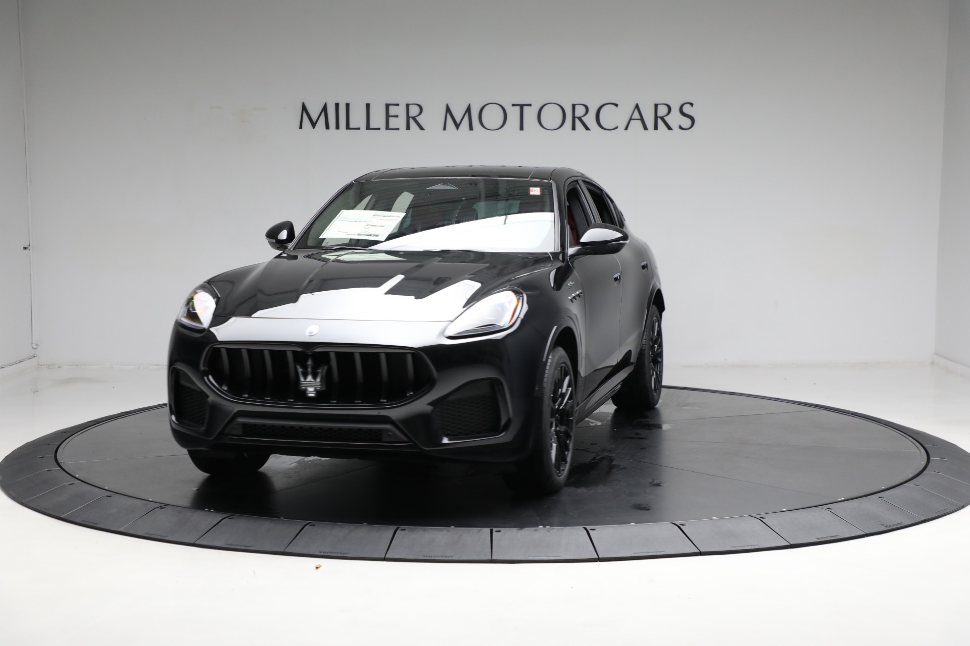 New 2024 Maserati Grecale Modena for sale Sold at Bentley Greenwich in Greenwich CT 06830 1