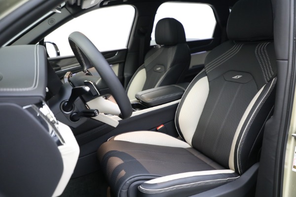 New 2023 Bentley Bentayga S V8 for sale Sold at Bentley Greenwich in Greenwich CT 06830 17