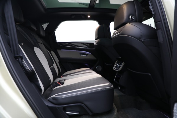 New 2023 Bentley Bentayga S V8 for sale Sold at Bentley Greenwich in Greenwich CT 06830 28