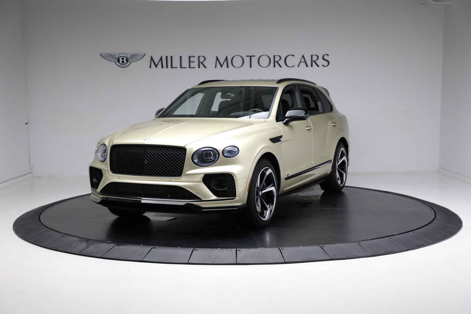 New 2023 Bentley Bentayga S V8 for sale $249,900 at Bentley Greenwich in Greenwich CT 06830 1