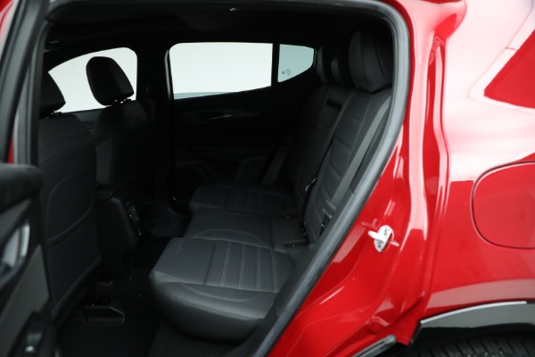 New 2024 Alfa Romeo Tonale Ti for sale Sold at Bentley Greenwich in Greenwich CT 06830 26