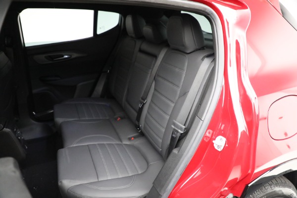New 2024 Alfa Romeo Tonale Ti for sale Sold at Bentley Greenwich in Greenwich CT 06830 28