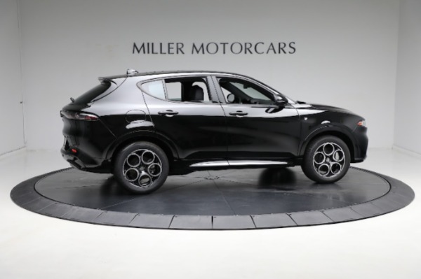 New 2024 Alfa Romeo Tonale Ti for sale Sold at Bentley Greenwich in Greenwich CT 06830 17