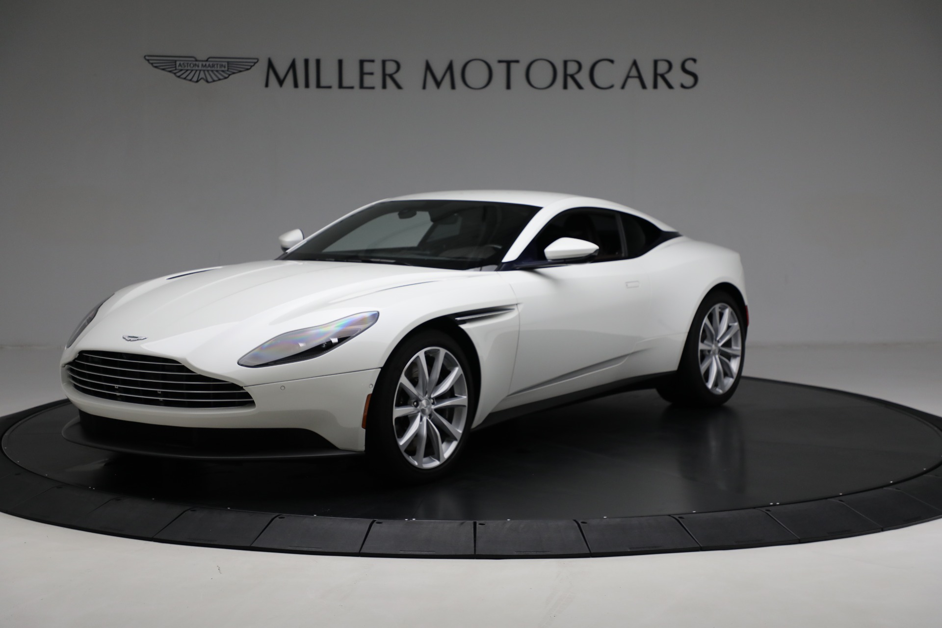 Used 2018 Aston Martin DB11 V8 for sale $105,900 at Bentley Greenwich in Greenwich CT 06830 1