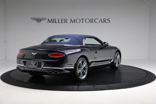 Used 2022 Bentley Continental GTC V8 for sale $239,900 at Bentley Greenwich in Greenwich CT 06830 19