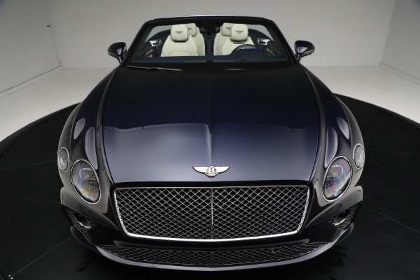 Used 2022 Bentley Continental GTC V8 for sale $239,900 at Bentley Greenwich in Greenwich CT 06830 25