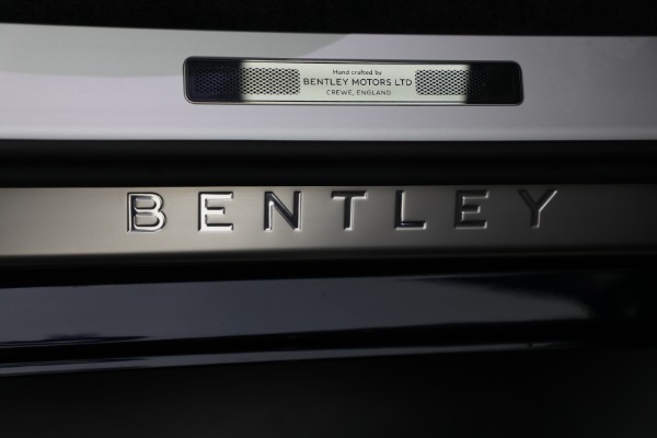 Used 2022 Bentley Continental GTC V8 for sale $239,900 at Bentley Greenwich in Greenwich CT 06830 27